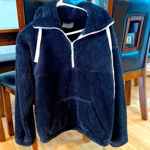 Brand new-tags still on Adrienne Vittadini fuzzy pullover. Size small